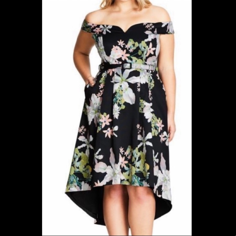 NWT City Chic Floral Dress🌸🌺